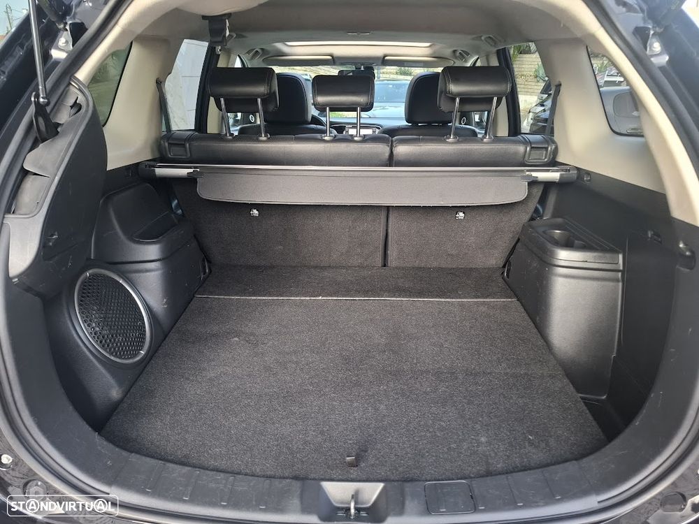 Mitsubishi Outlander - 46