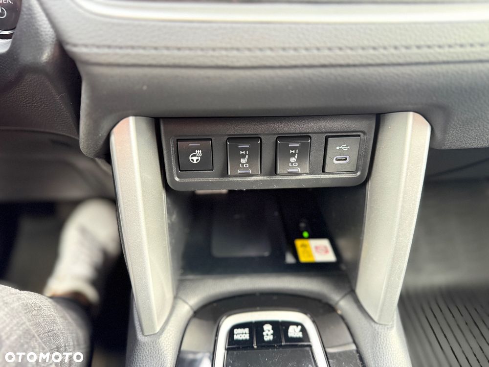 Toyota Corolla Cross 2.0 Hybrid Executive AWD - 23