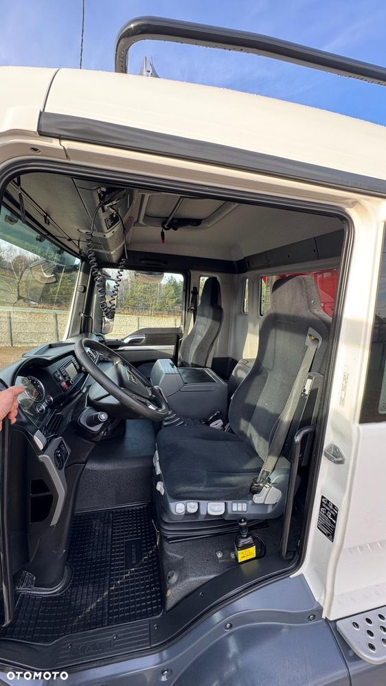 MAN MAN TGS 35.400 - 32