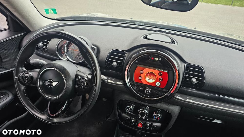 MINI Clubman One D John Cooper Works Trim - 8