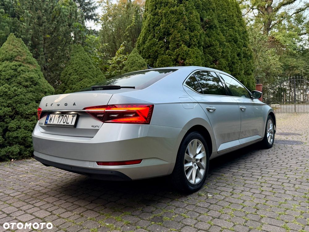 Skoda Superb 2.0 TDI SCR 4x4 Style DSG - 3