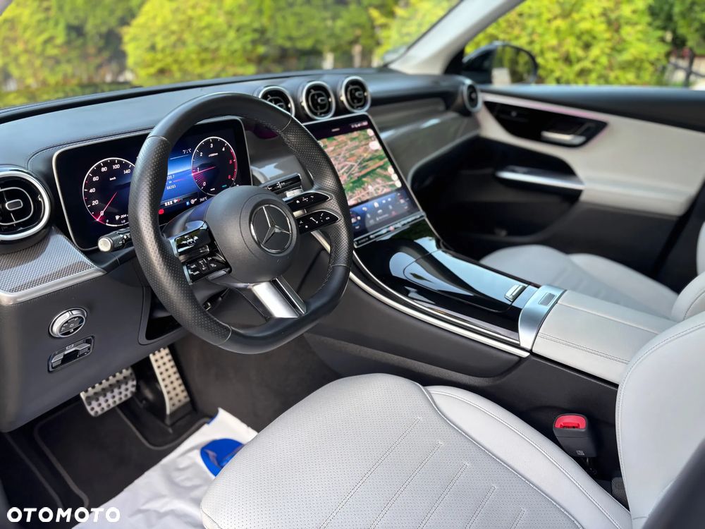 Mercedes-Benz GLC 220 d 4Matic 9G-TRONIC AMG Line Advanced - 27