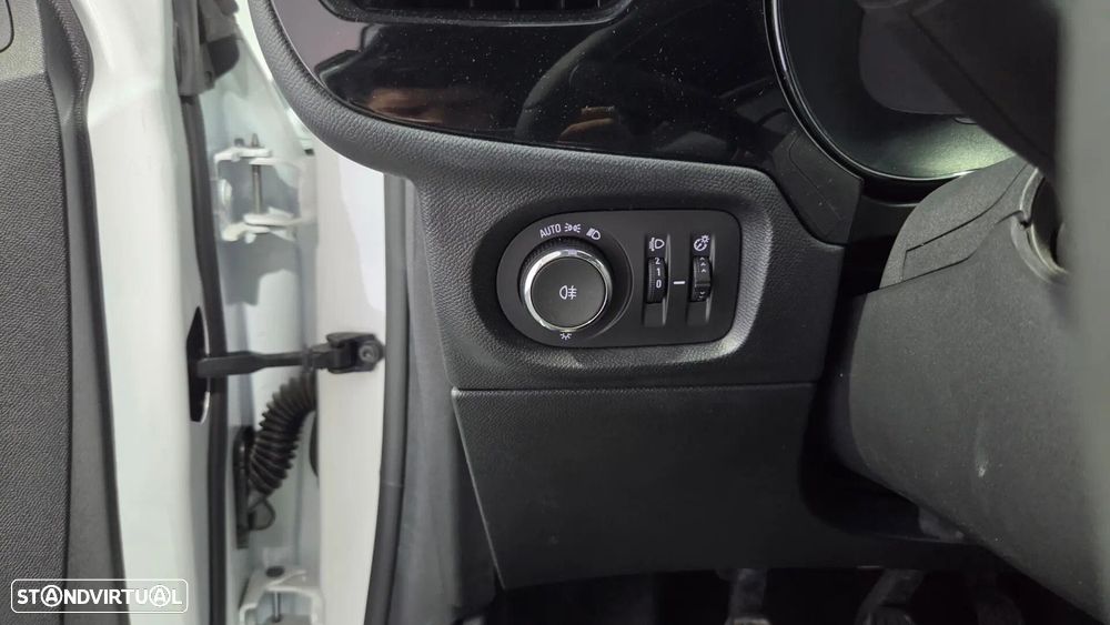 Opel Corsa 1.2 Direct Injection Turbo S&S GS - 35