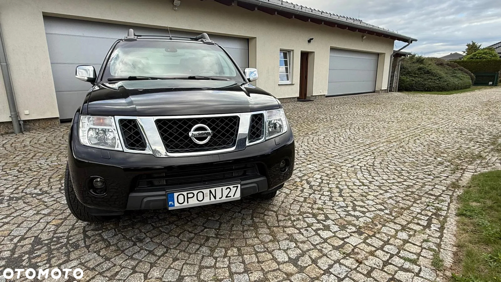 Nissan Navara 3.0 D V6 Platinum Long EU5 - 2