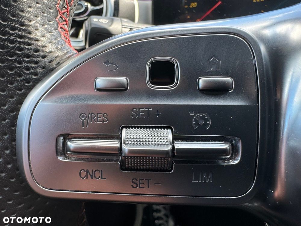 Mercedes-Benz CLA - 23