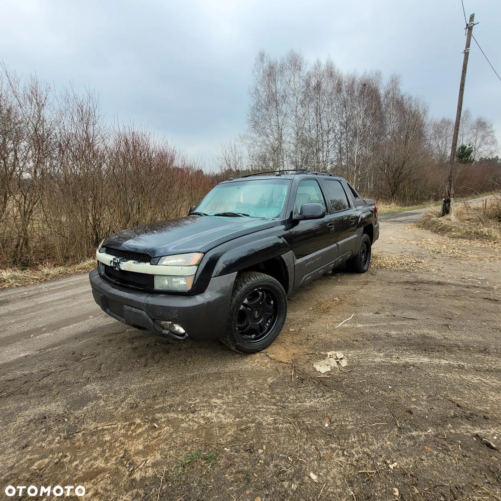 Chevrolet Avalanche 5.3 LS - 21