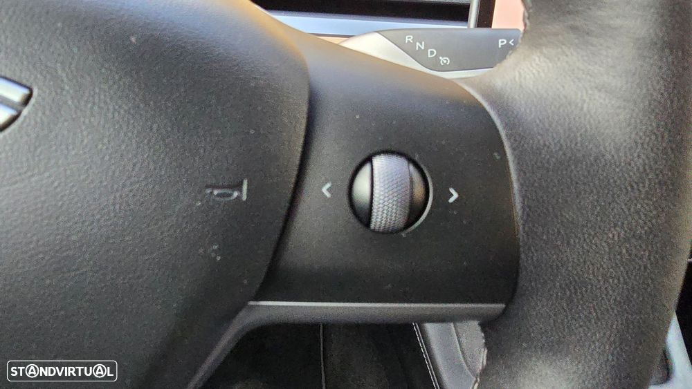 Tesla Model 3 - 15