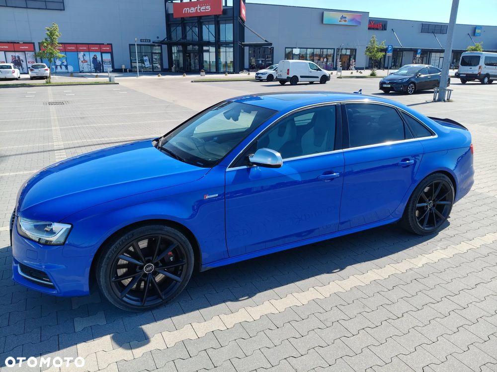 Audi S4 Limousine - 1