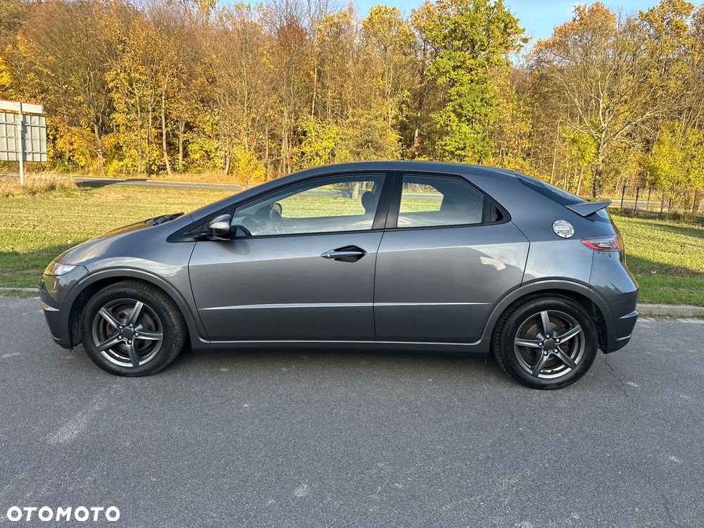 Honda Civic 1.8i-VTEC Automatik Executive - 23