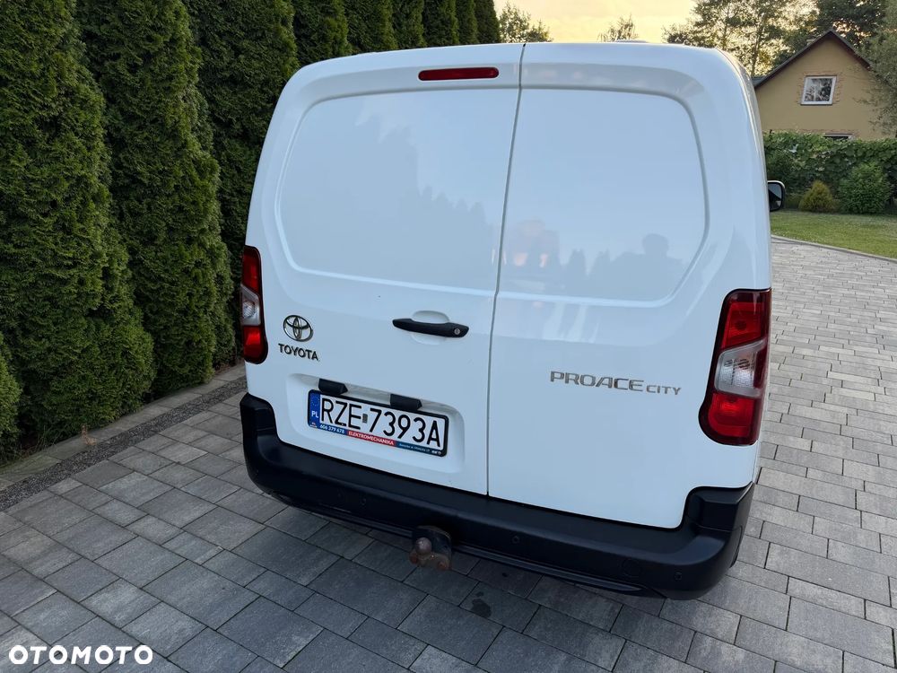 Toyota Proace City - 11