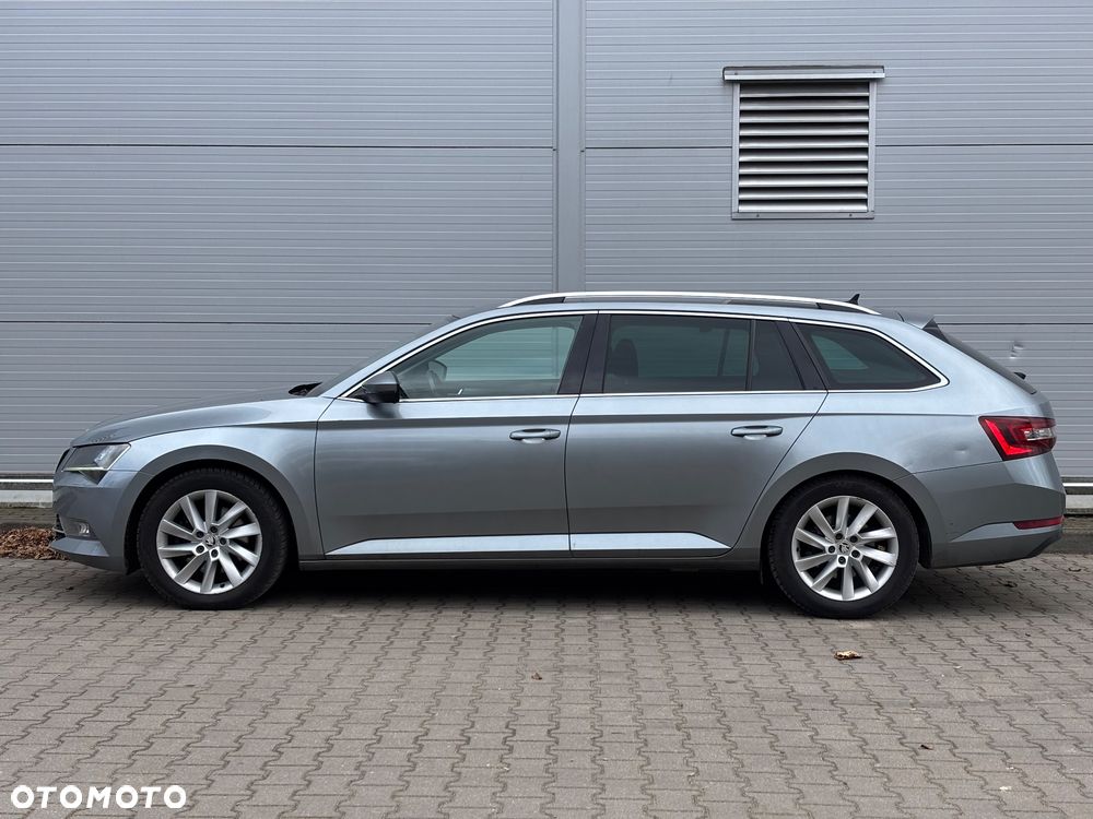 Skoda Superb 2.0 TDI Style DSG - 3