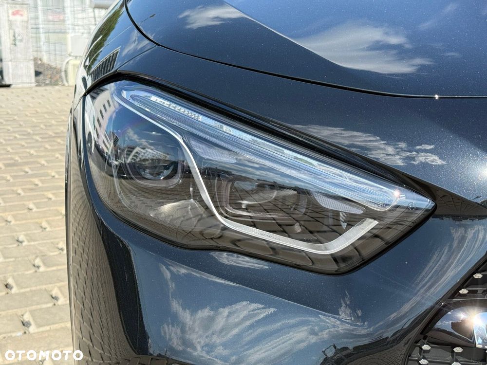 Mercedes-Benz GLA 220 mHEV 4-Matic AMG Line 8G-DCT - 13
