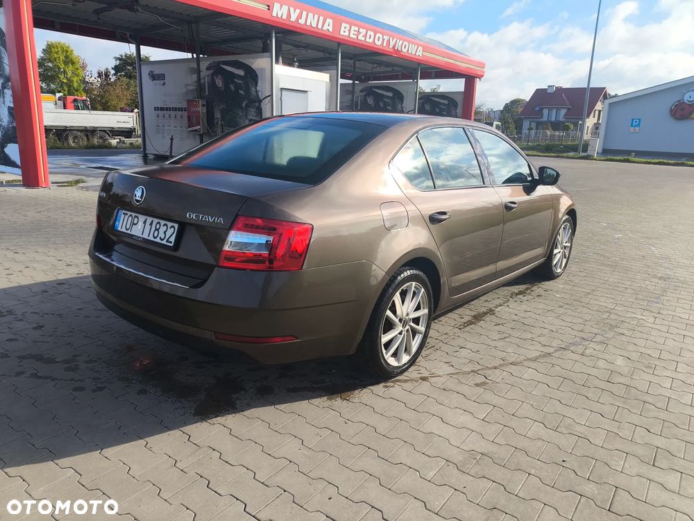 Skoda Octavia 1.4 TSI Ambition - 4