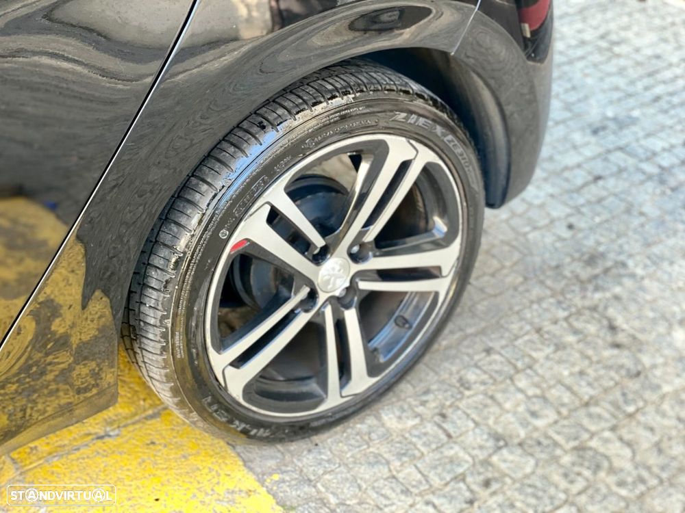 Peugeot 208 1.6 BlueHDi Allure - 9