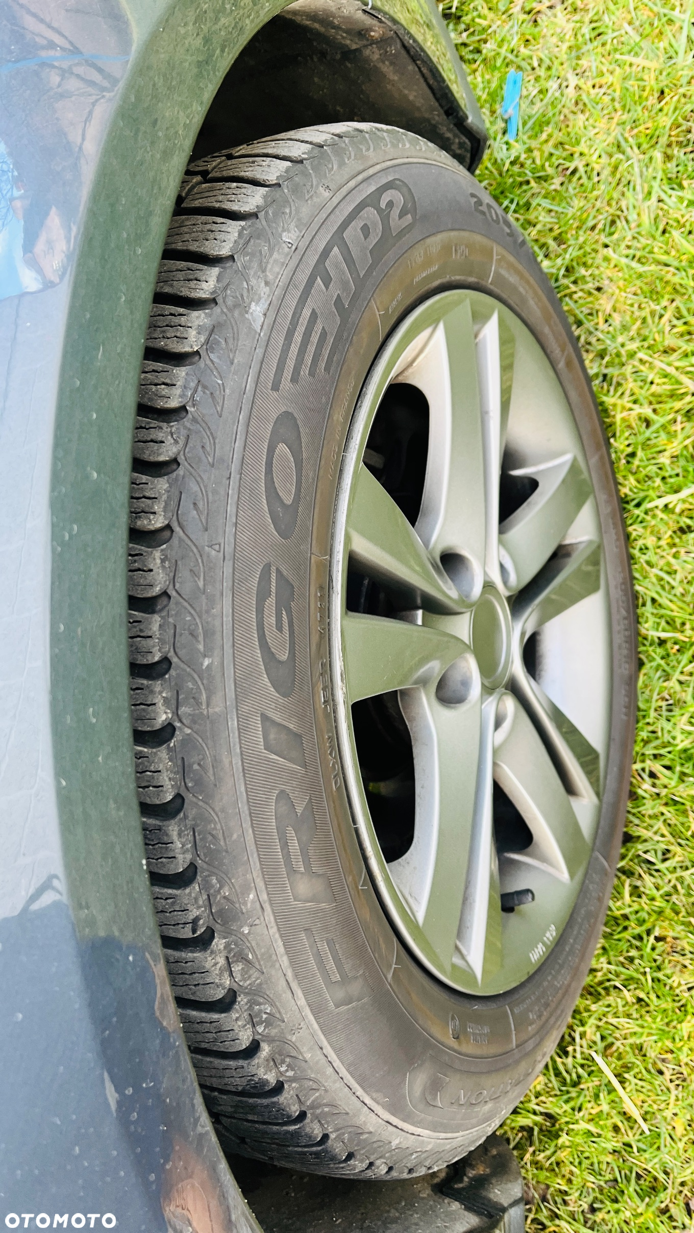 Volkswagen Passat 1.9 TDI Highline - 9