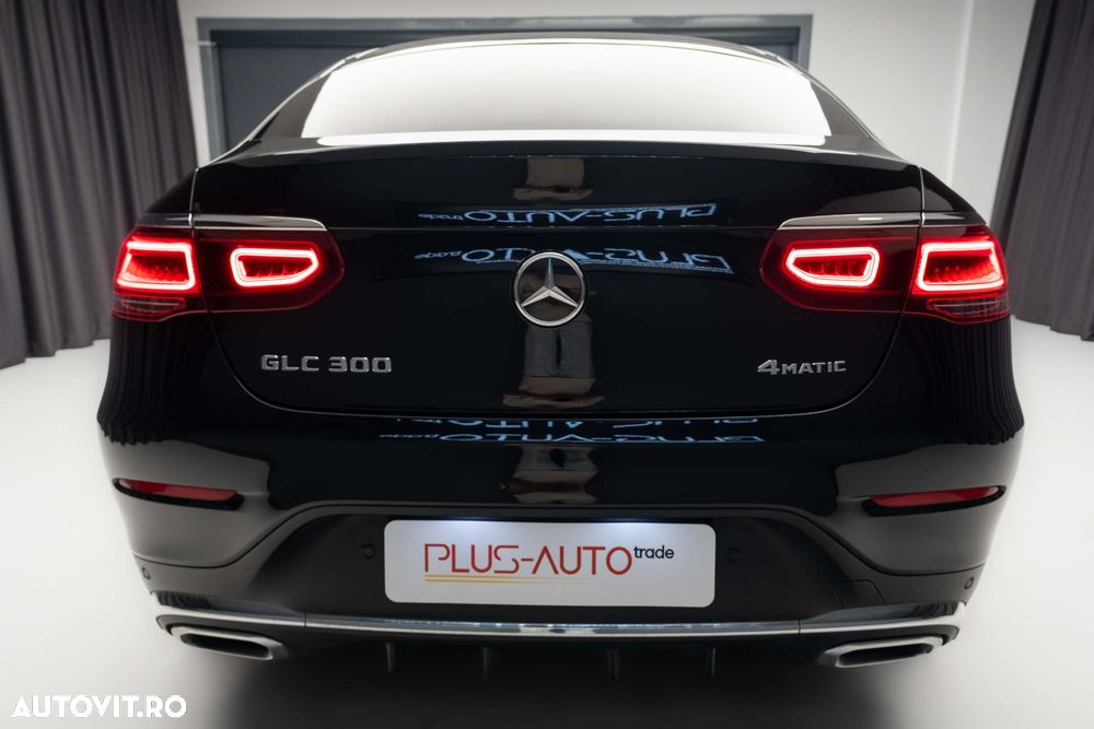 Mercedes-Benz GLC Coupe 300 4MATIC MHEV - 9