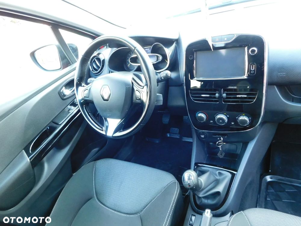 Renault Clio 1.2 16V 75 LIMITED - 14