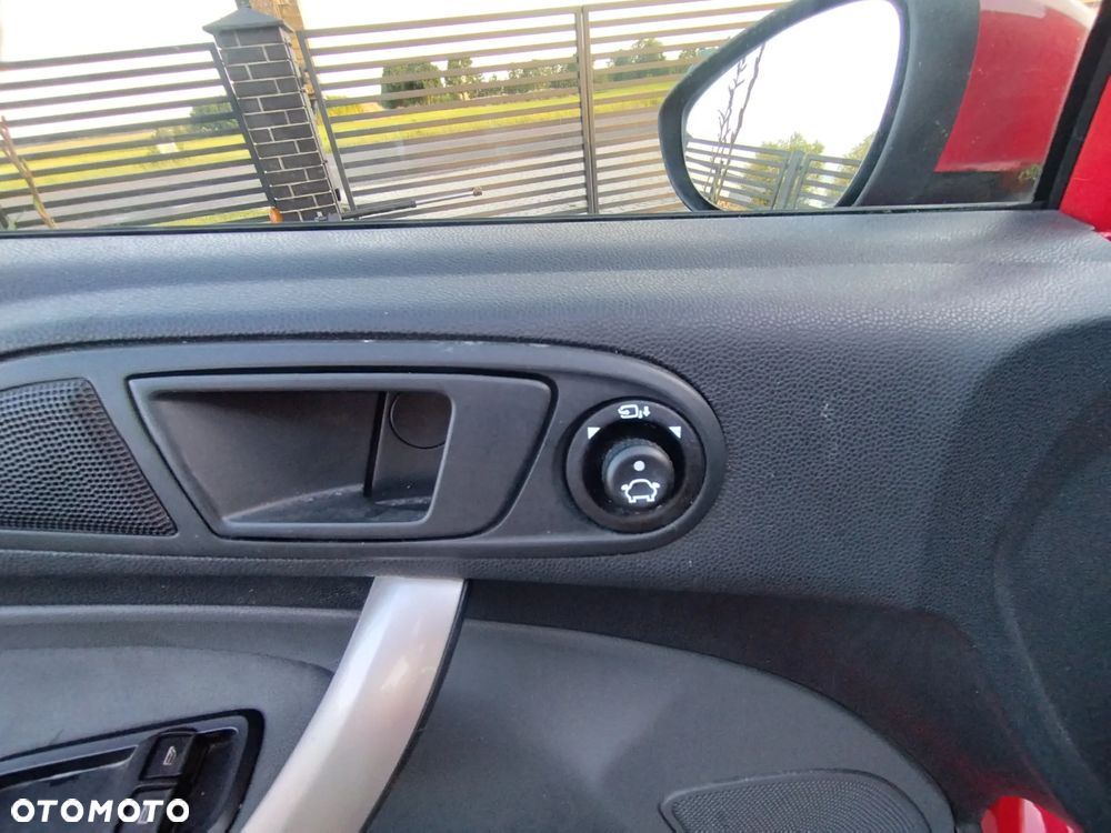 Ford Fiesta 1.25 Titanium - 11