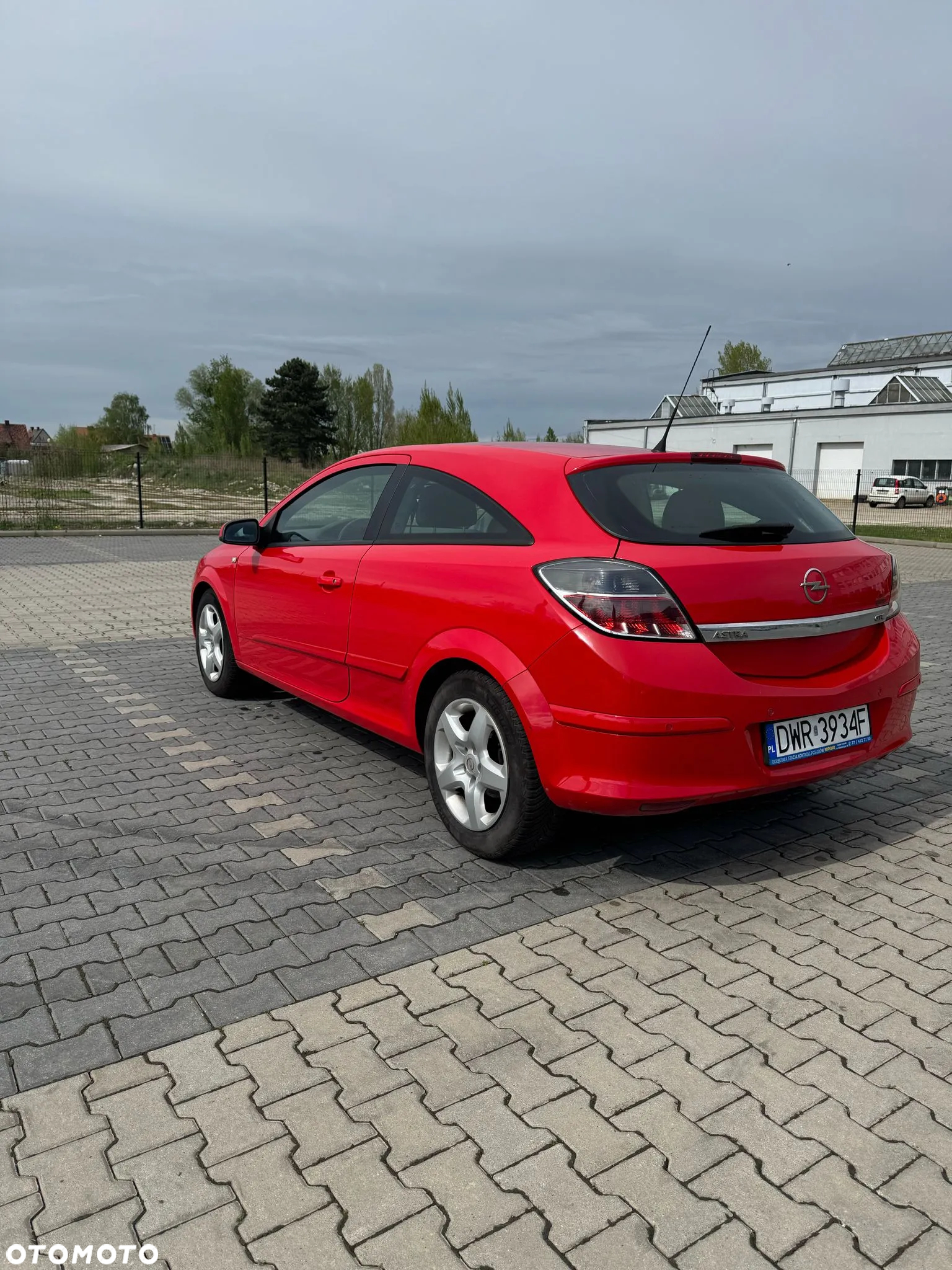 Opel Astra III GTC 1.4 111 - 4