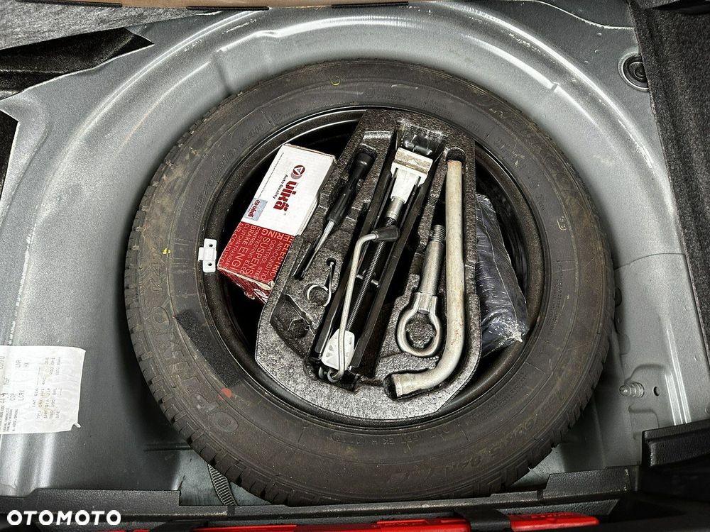 Volkswagen Polo 1.2 Comfortline - 27