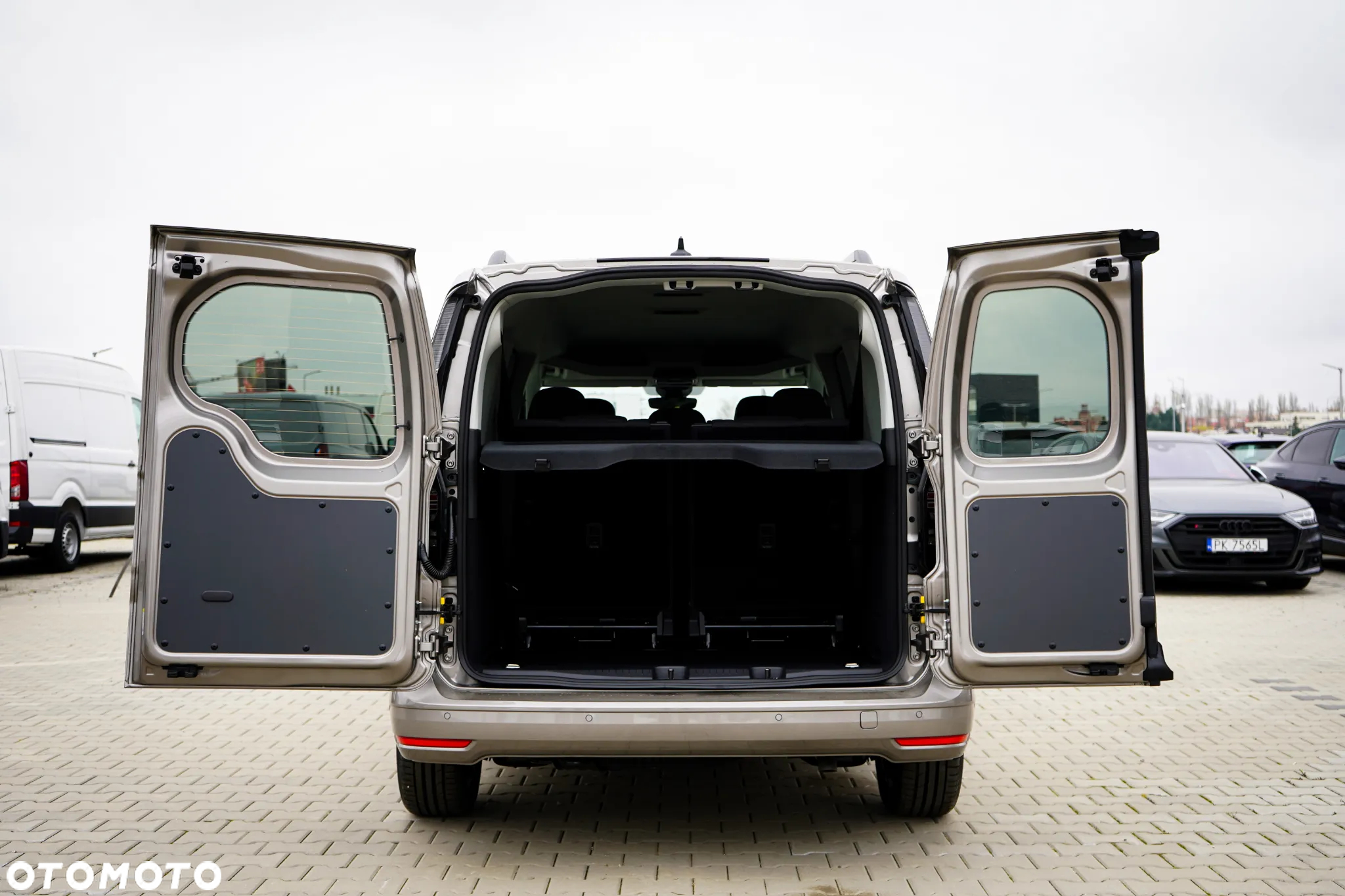 Volkswagen Caddy Maxi 2.0 TDI Life DSG - 15
