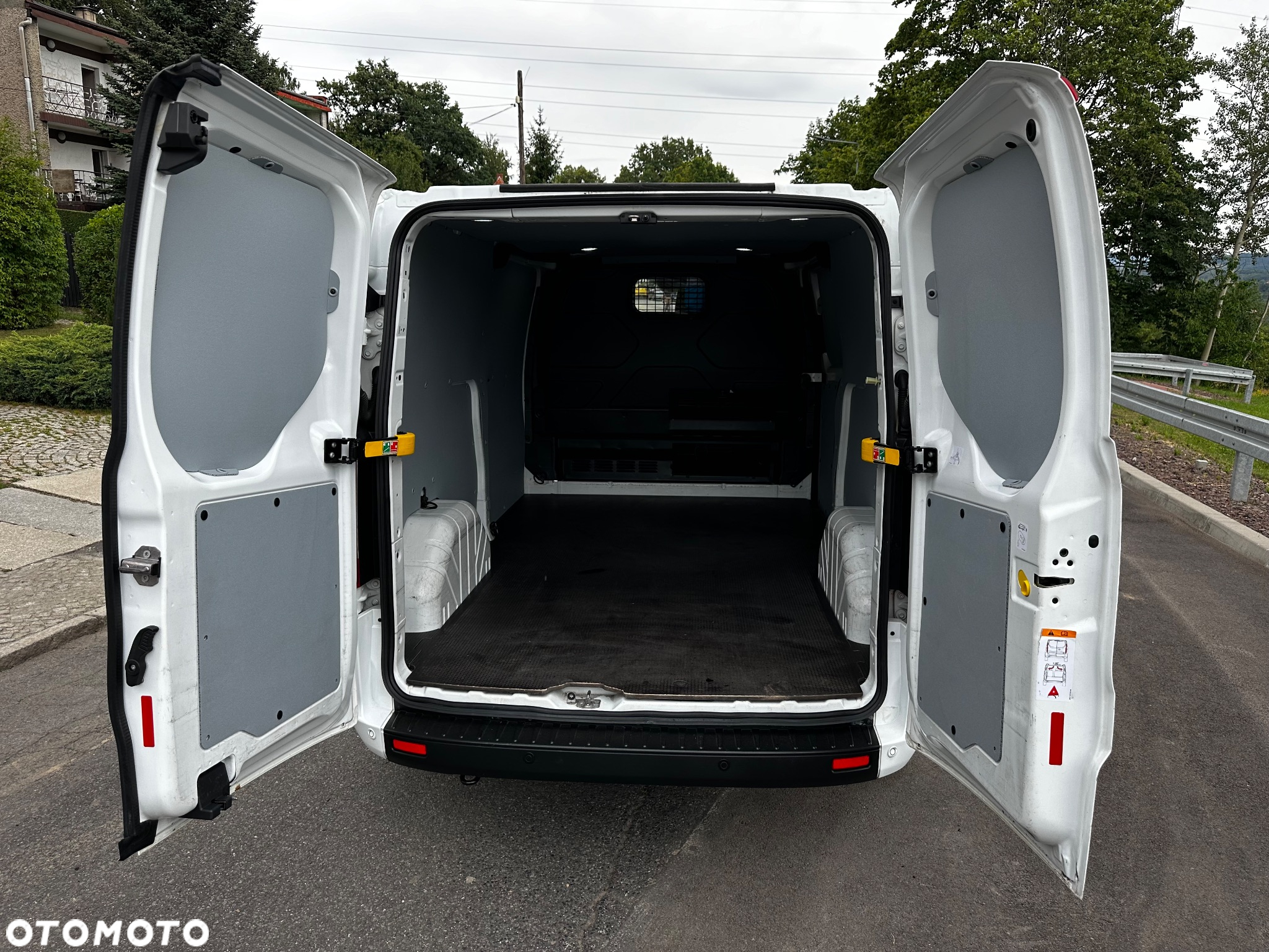 Ford Transit Custom L2H1 - 12