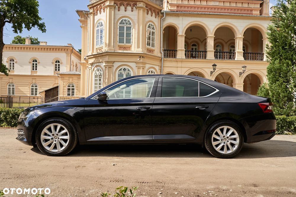 Skoda Superb 2.0 TDI SCR 4x4 Style DSG - 15