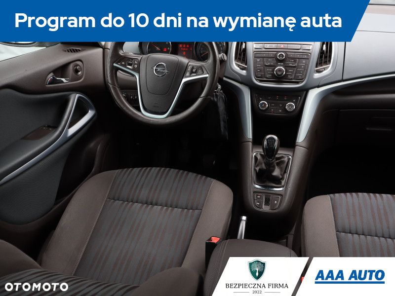 Opel Zafira - 8