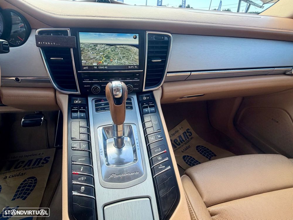 Porsche Panamera S Hybrid - 19