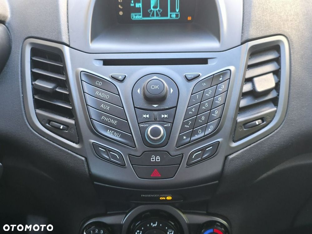 Ford Fiesta - 19