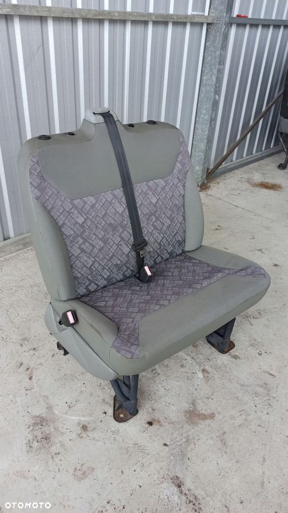 fotel kanapa ławka trafic vivaro primastar - 2