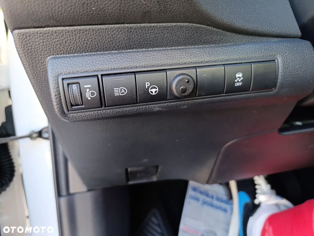 Toyota Corolla 1.8 Hybrid GPF Comfort - 22