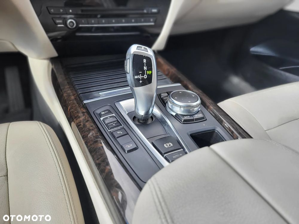 BMW X5 3.5i xDrive - 18