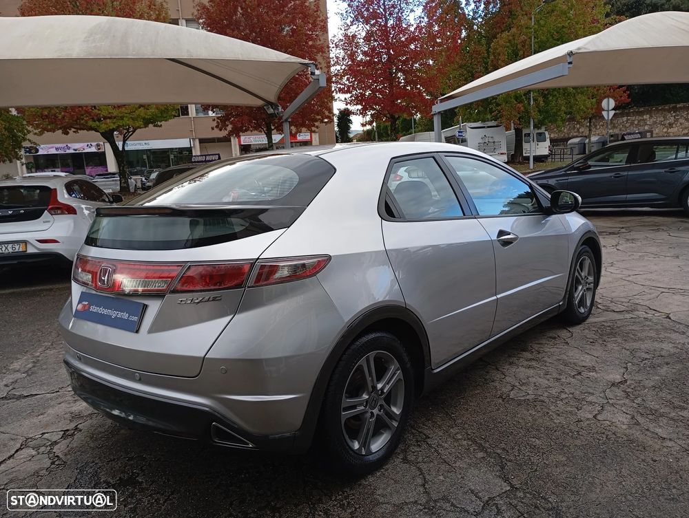 Honda Civic 1.4 i-VTEC Comfort - 4