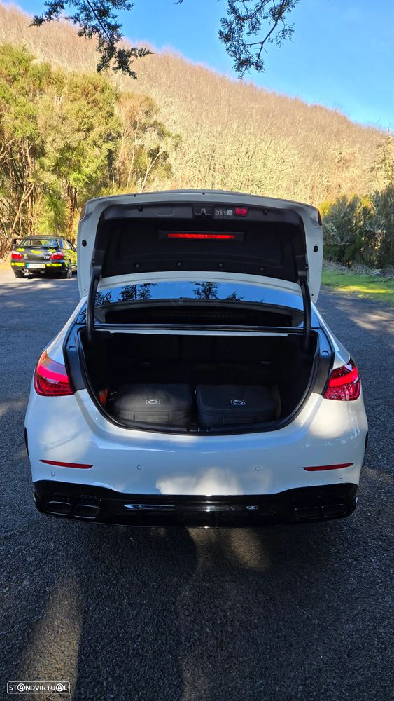 Mercedes-Benz C 63 AMG S E Performance 4Matic - 23