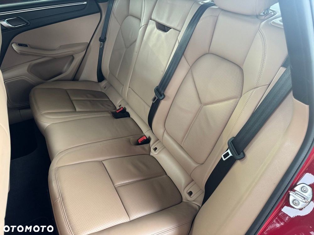 Porsche Macan Standard - 32