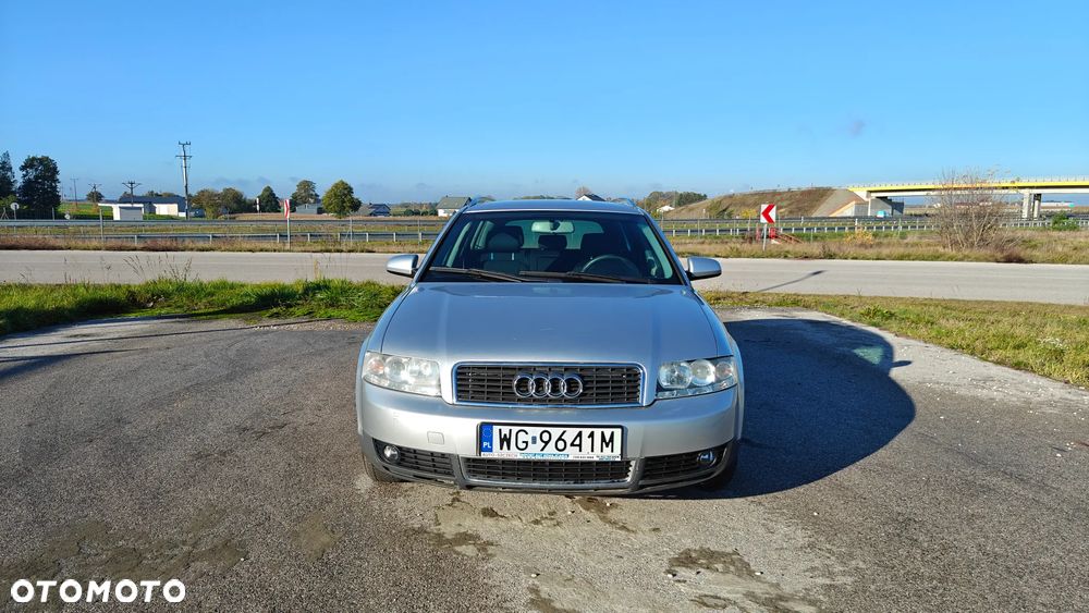 Audi A4 Avant 2004 photo 2