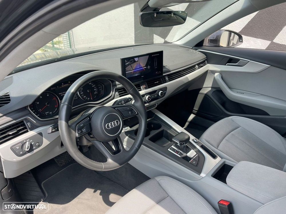 Audi A4 Avant 30 TDI Advanced S tronic - 4