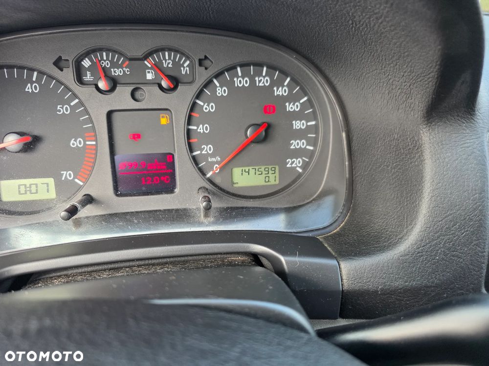 Volkswagen Golf 1.4 Sportline - 32