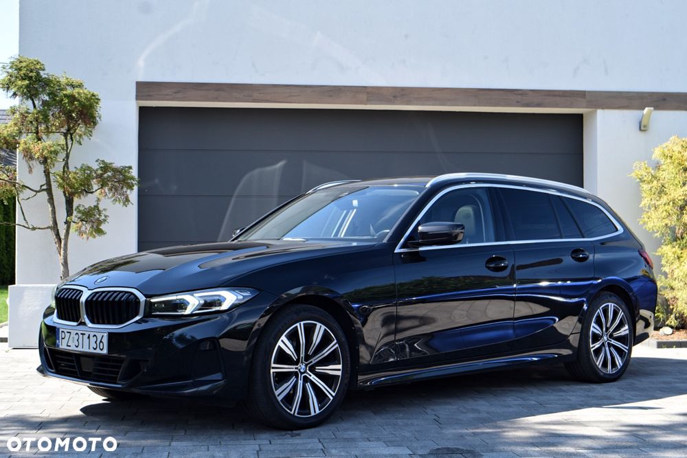 BMW Seria 3 320d xDrive Luxury Line sport - 39