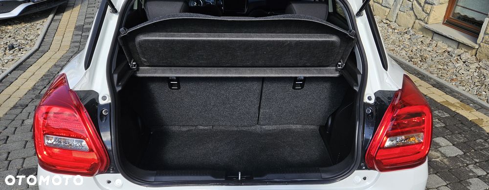 Suzuki Swift 1.2 Premium Plus - 31