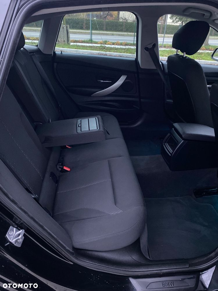 BMW 3GT 318d GT - 12