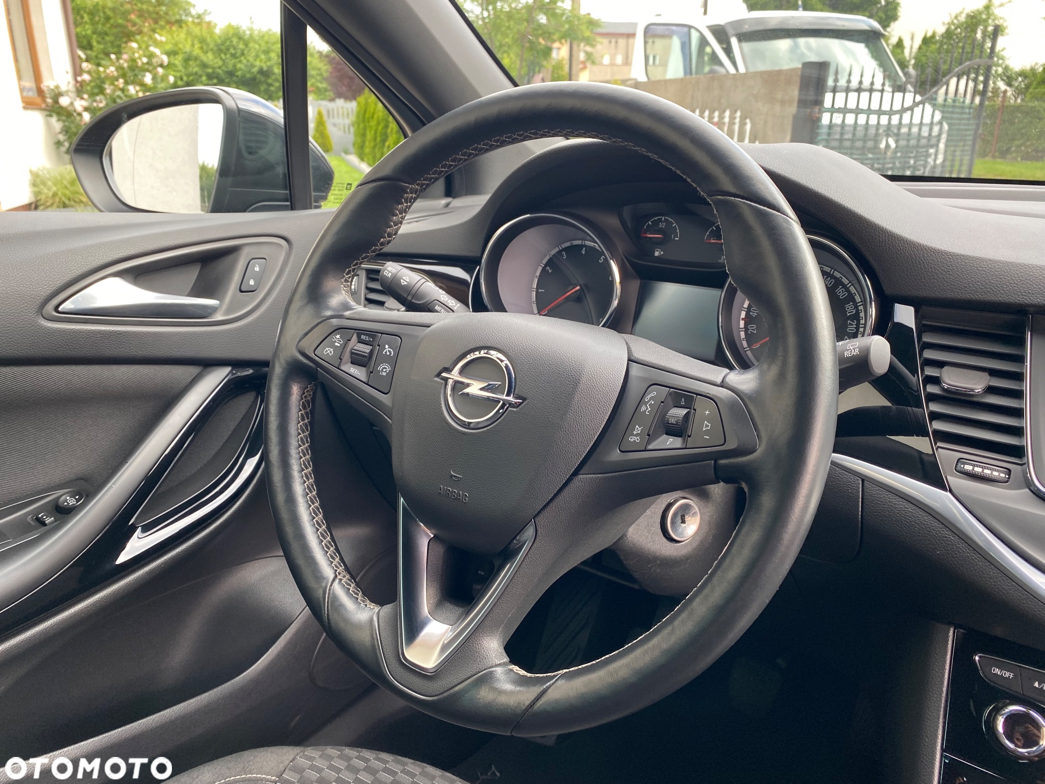 Opel Astra 1.4 Turbo Innovation - 13