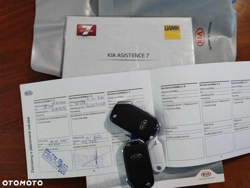Kia Ceed - 24