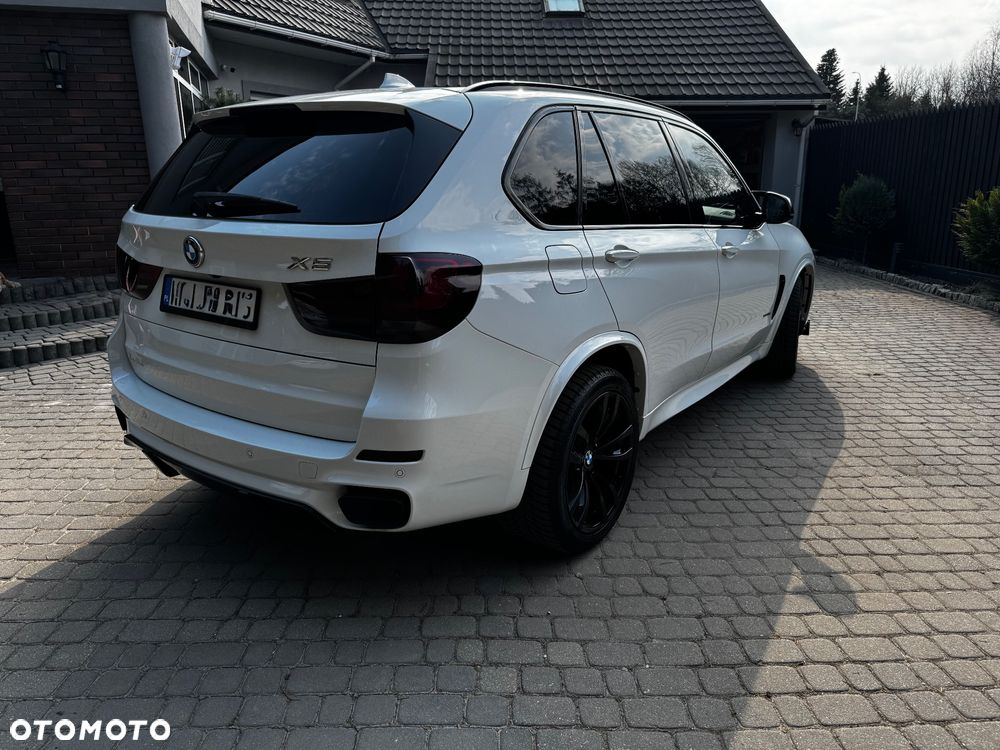 BMW X5 xDrive50i Sport-Aut - 7