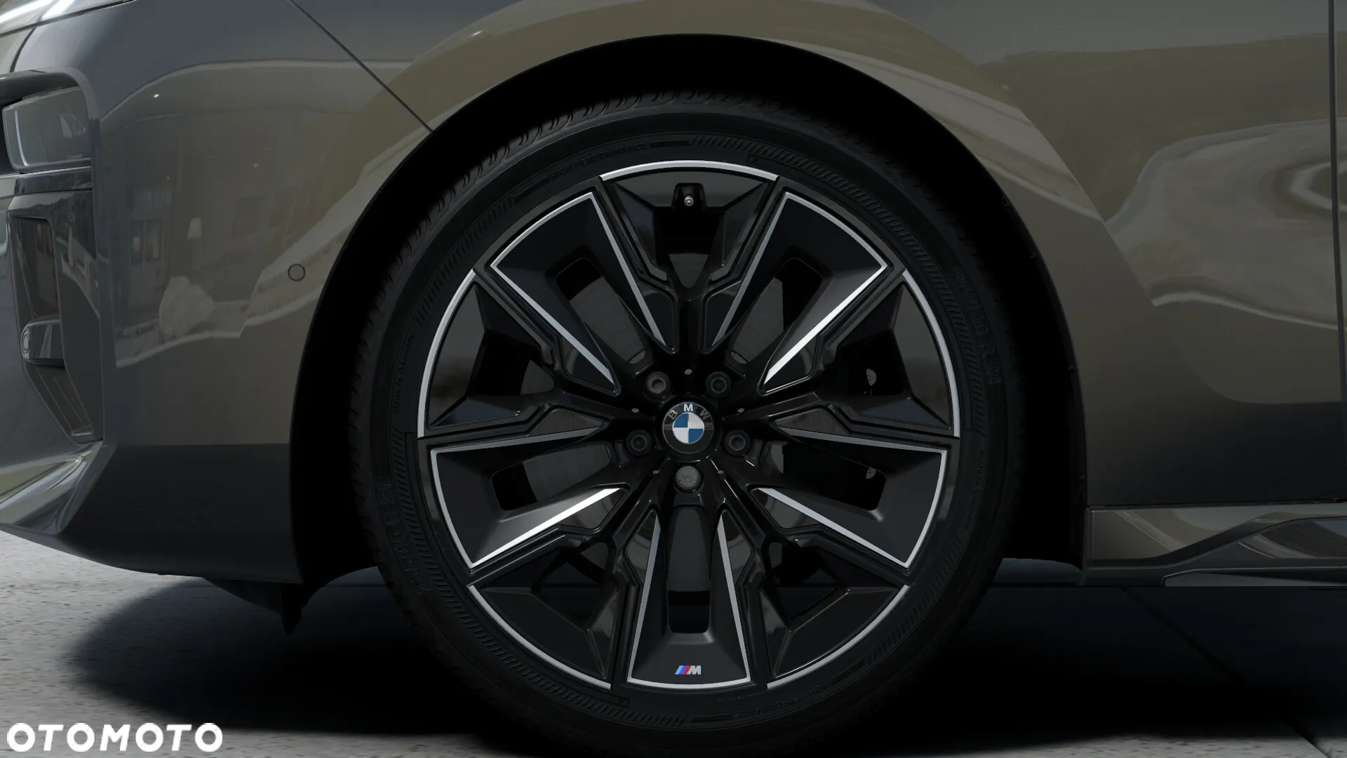 BMW Seria 7 - 8