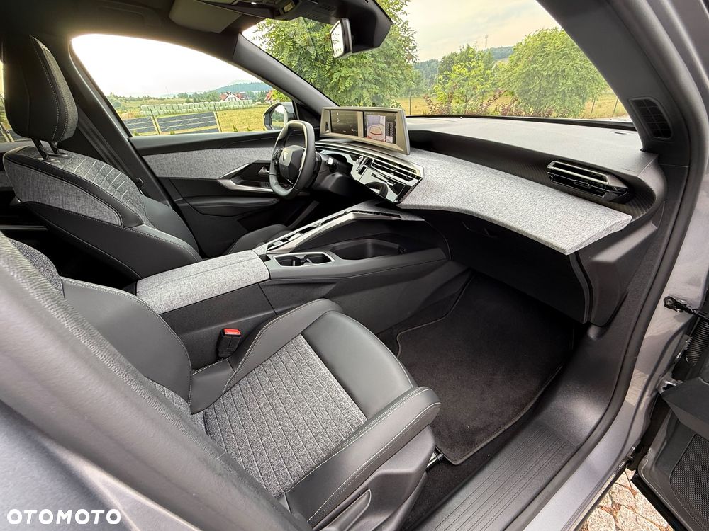 Peugeot 3008 1.2 PureTech mHEV Allure Pack S&S e-DCS6 - 19