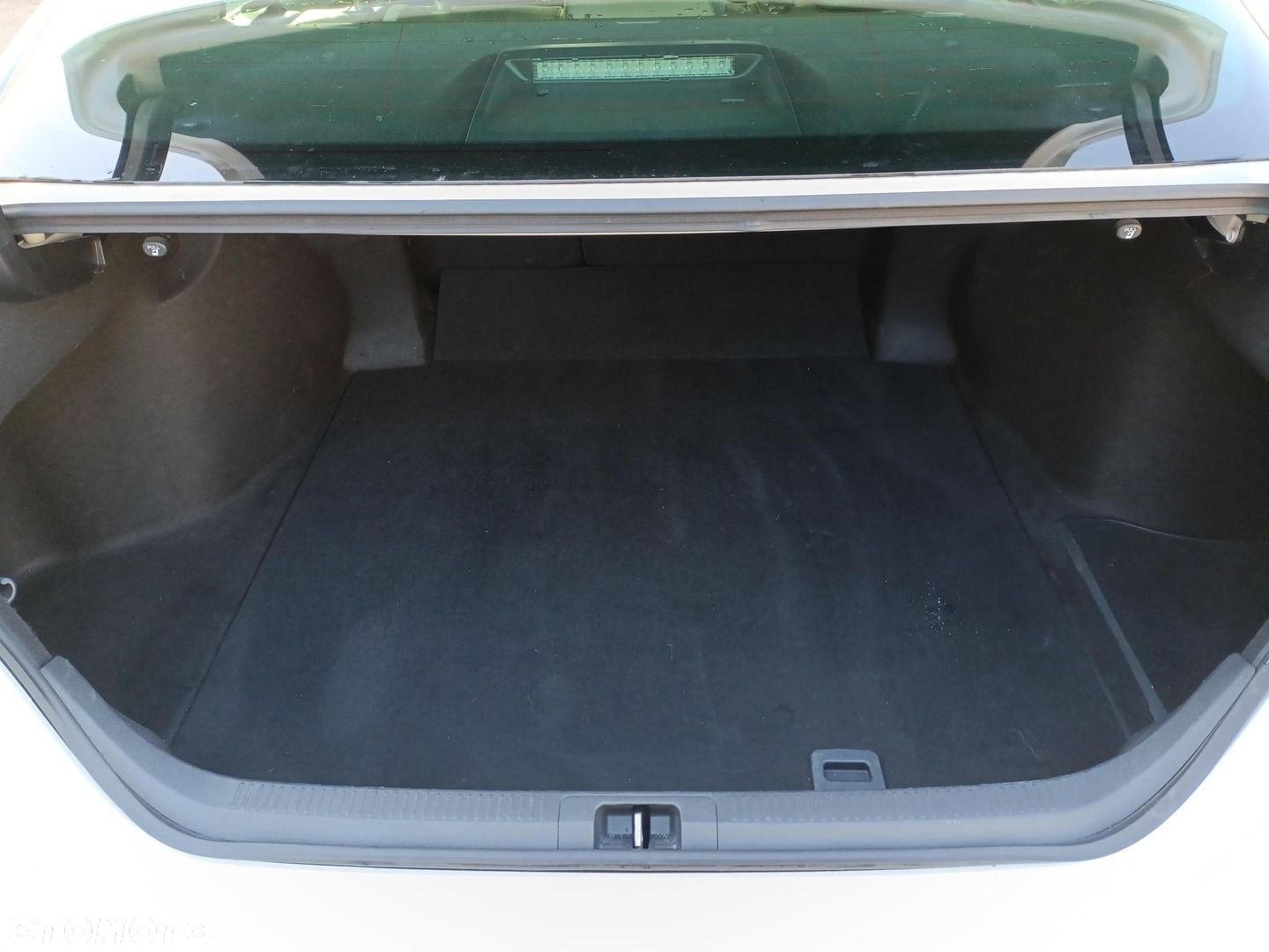Toyota Camry - 20