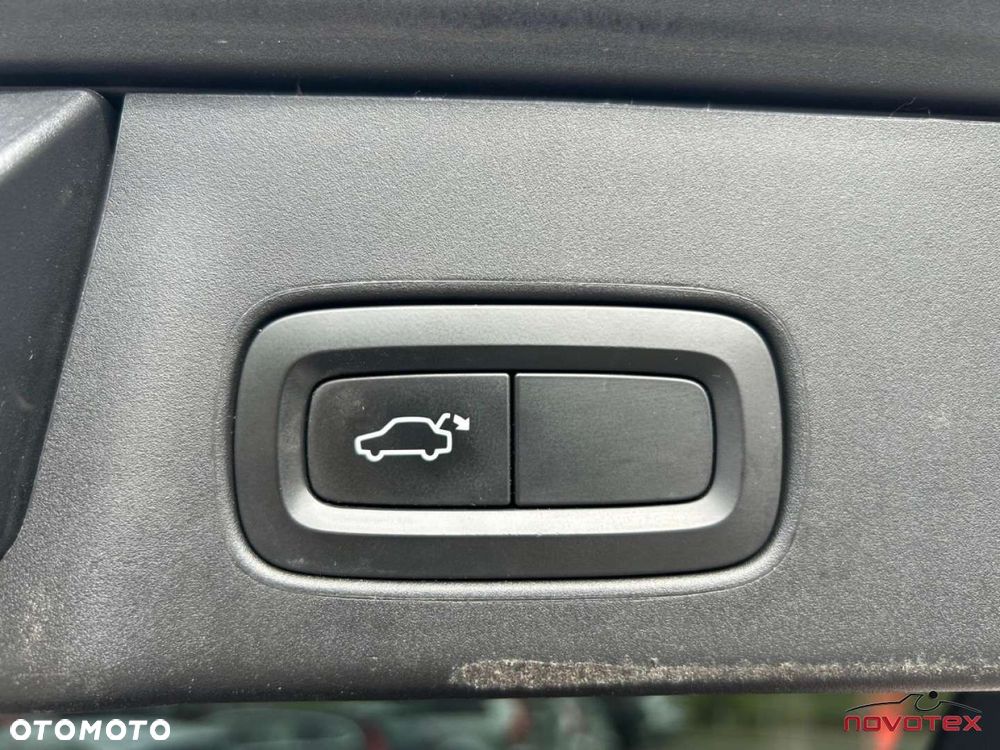 Volvo V90 D5 AWD Geartronic Inscription - 23
