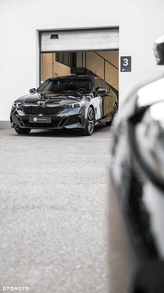 BMW Seria 5 520d xDrive mHEV M Sport Edition - 17
